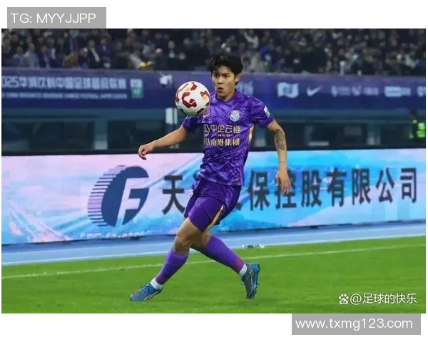 广东足球帅哥的魅力与实力双重展现引领球迷热潮