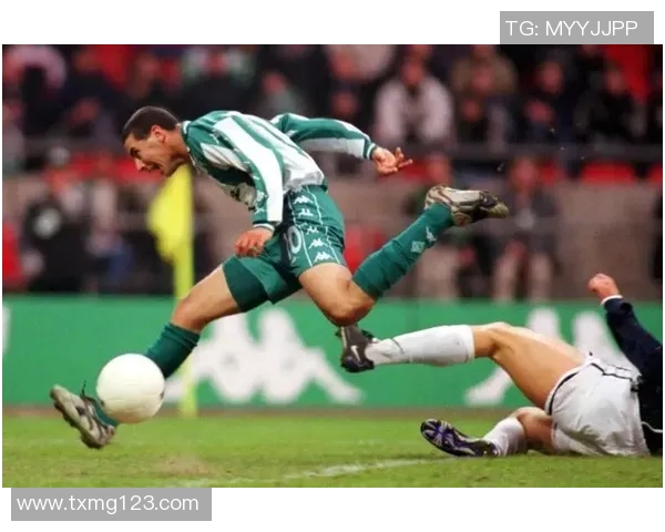 陈创足球：从青涩少年到职业球员的成长之路与梦想追逐